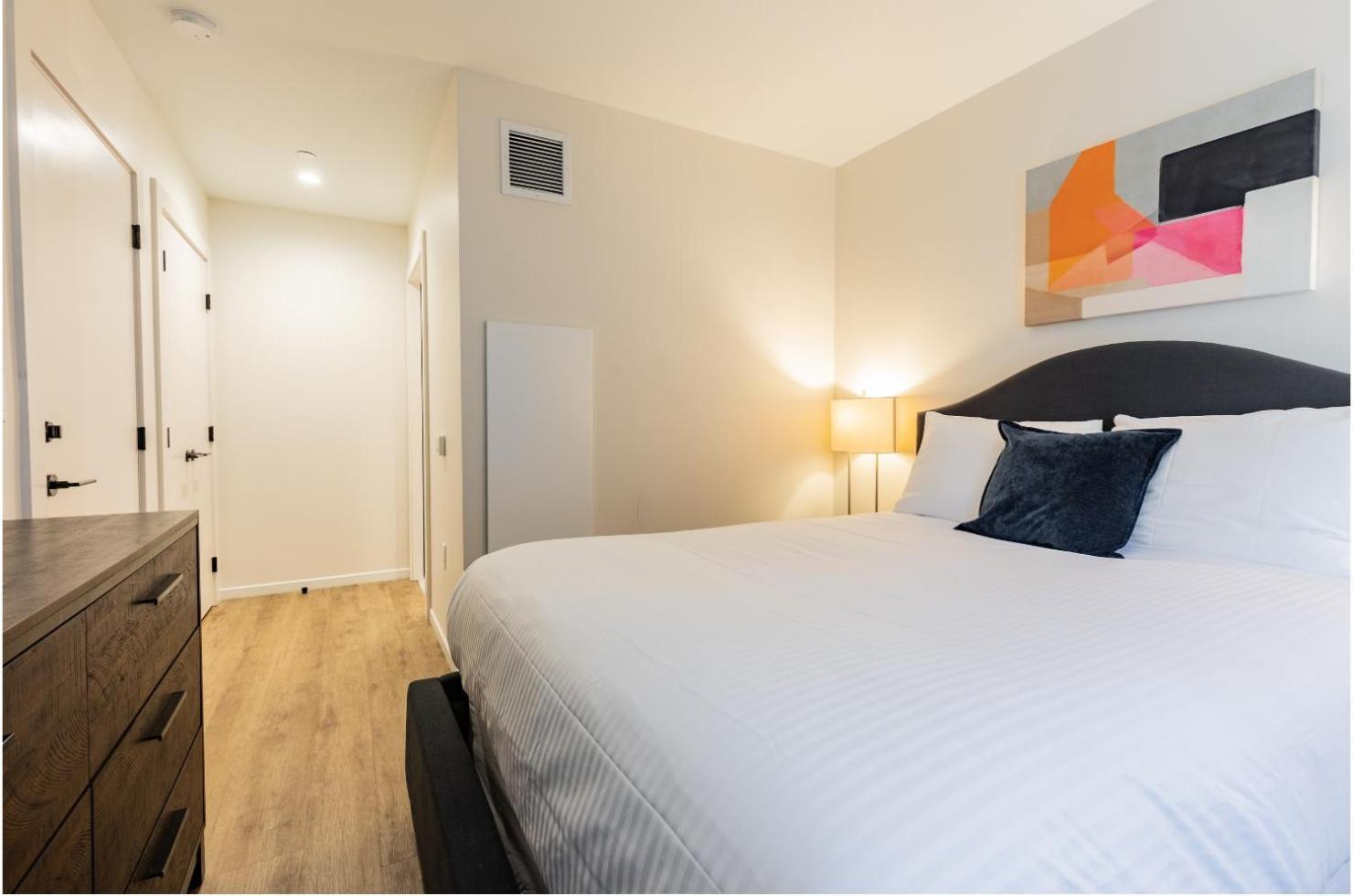 Chic Seaport With Pool Boston