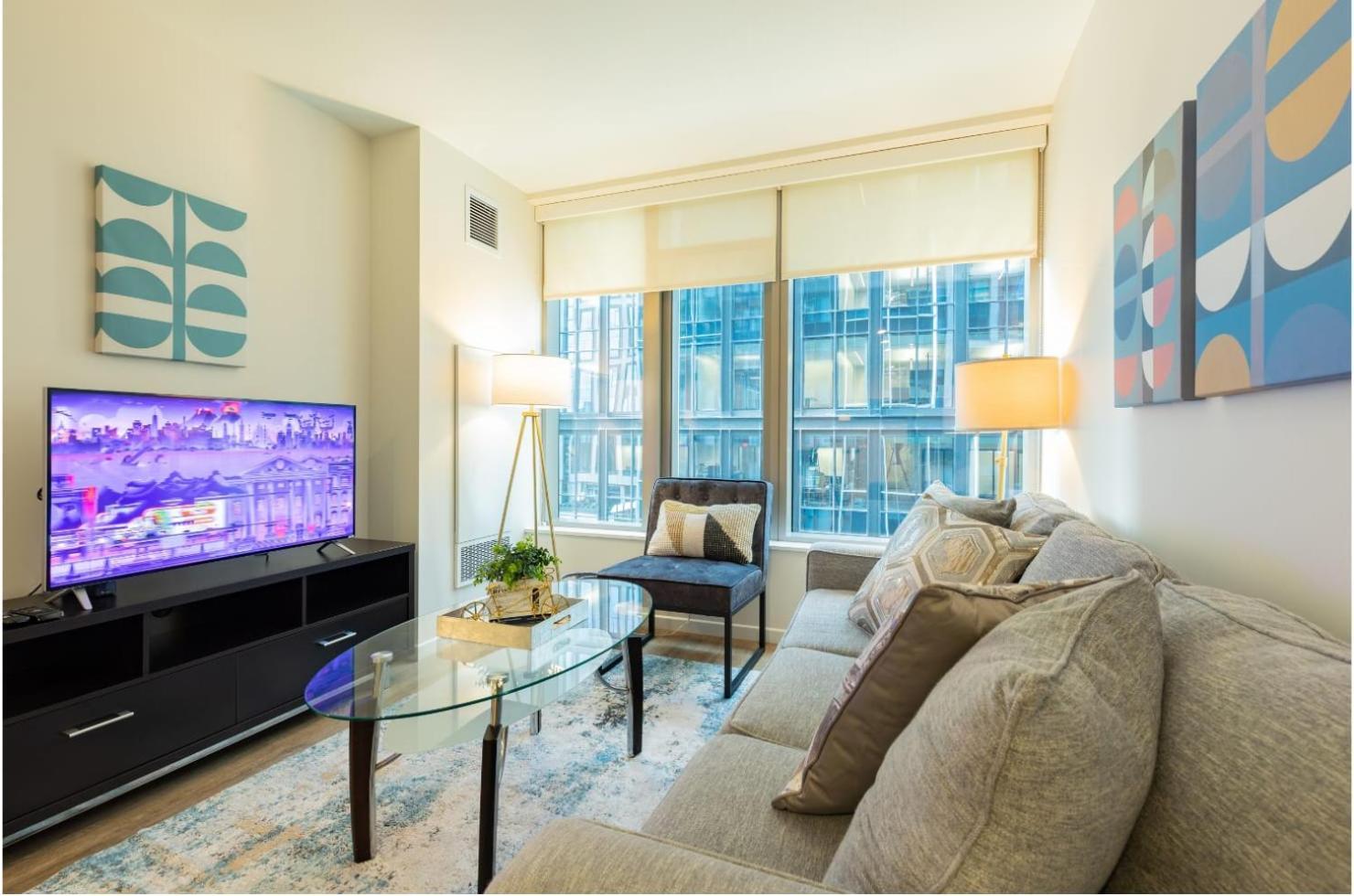 Chic Seaport With Pool * Boston