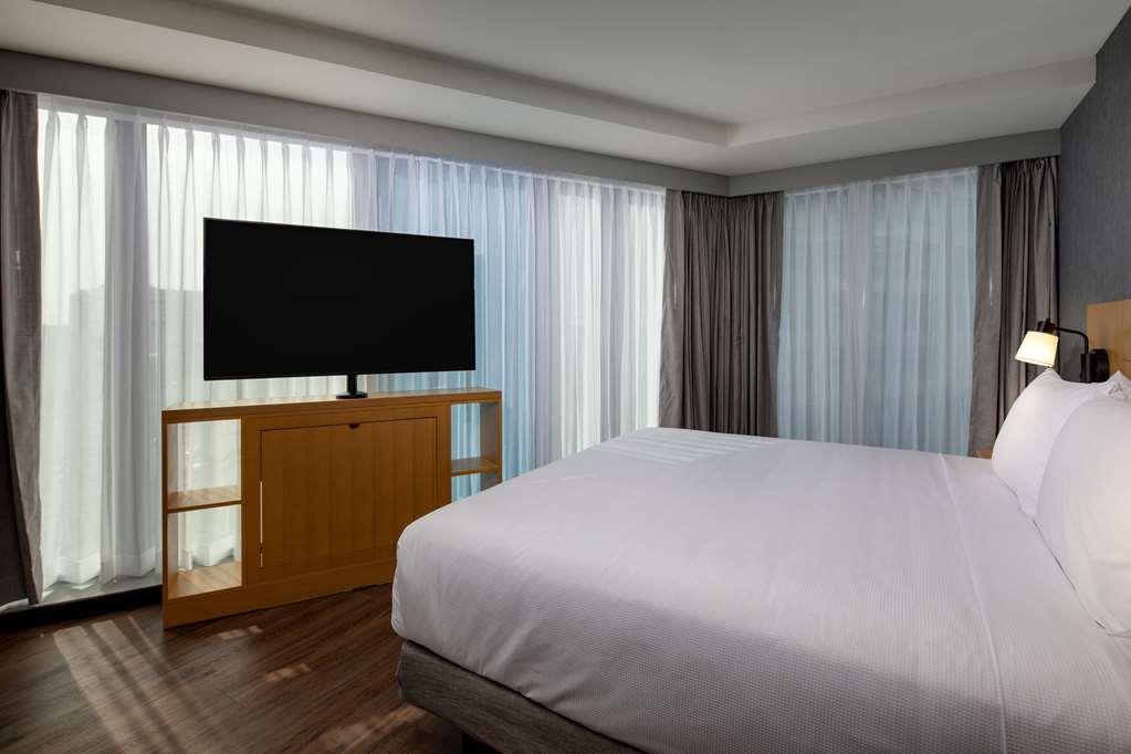 Hyatt Place Boston/seaport District Hotel 3*