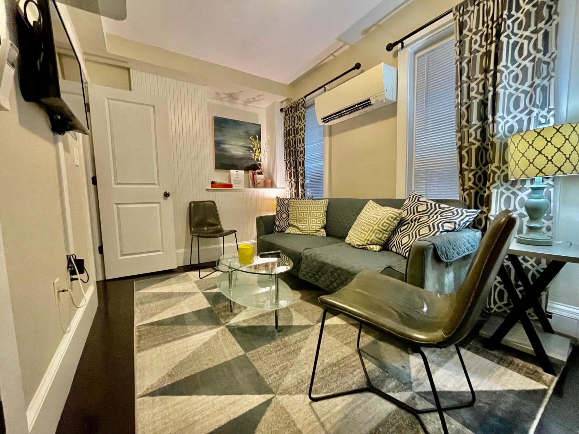 Beautiful 3br 3ba Duplex Parking Location Apartamento