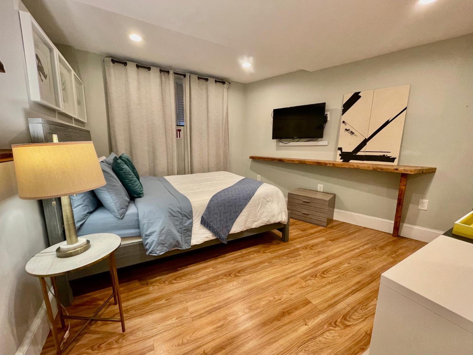 Apartamento Beautiful 3br 3ba Duplex Parking Location *