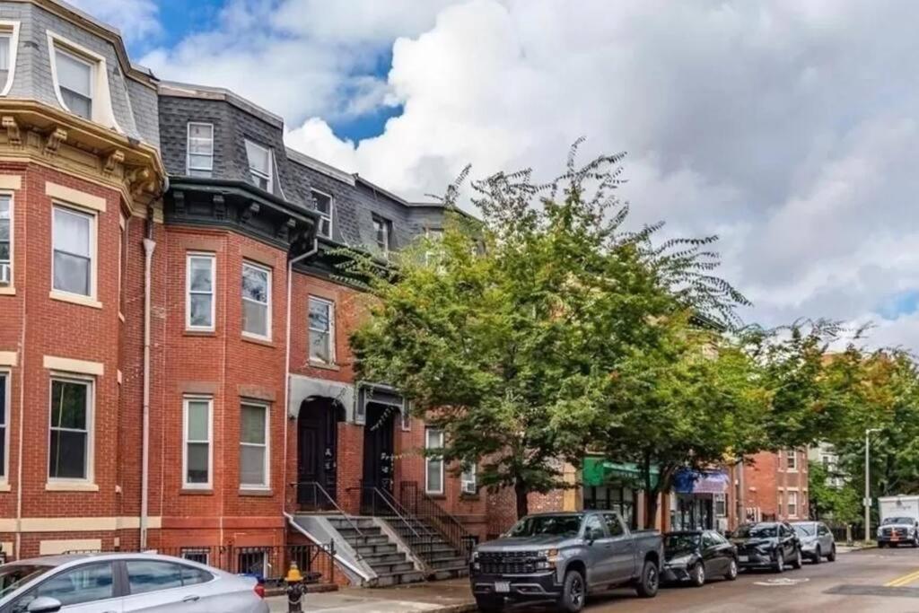 Luxe And Spacious 3bd 2ba W Free Parking Appartement *