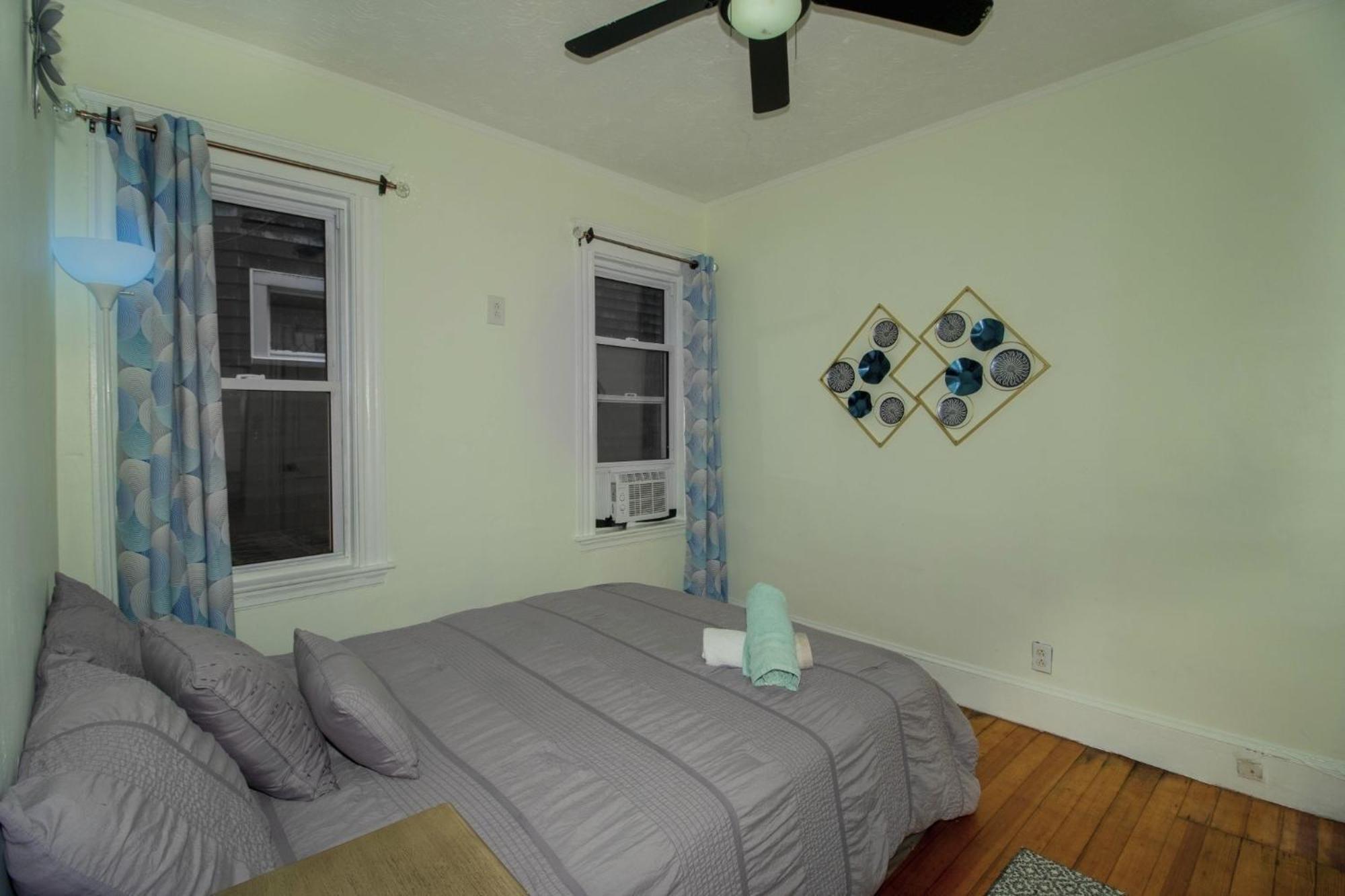 Apartment Queen Stands For Regina