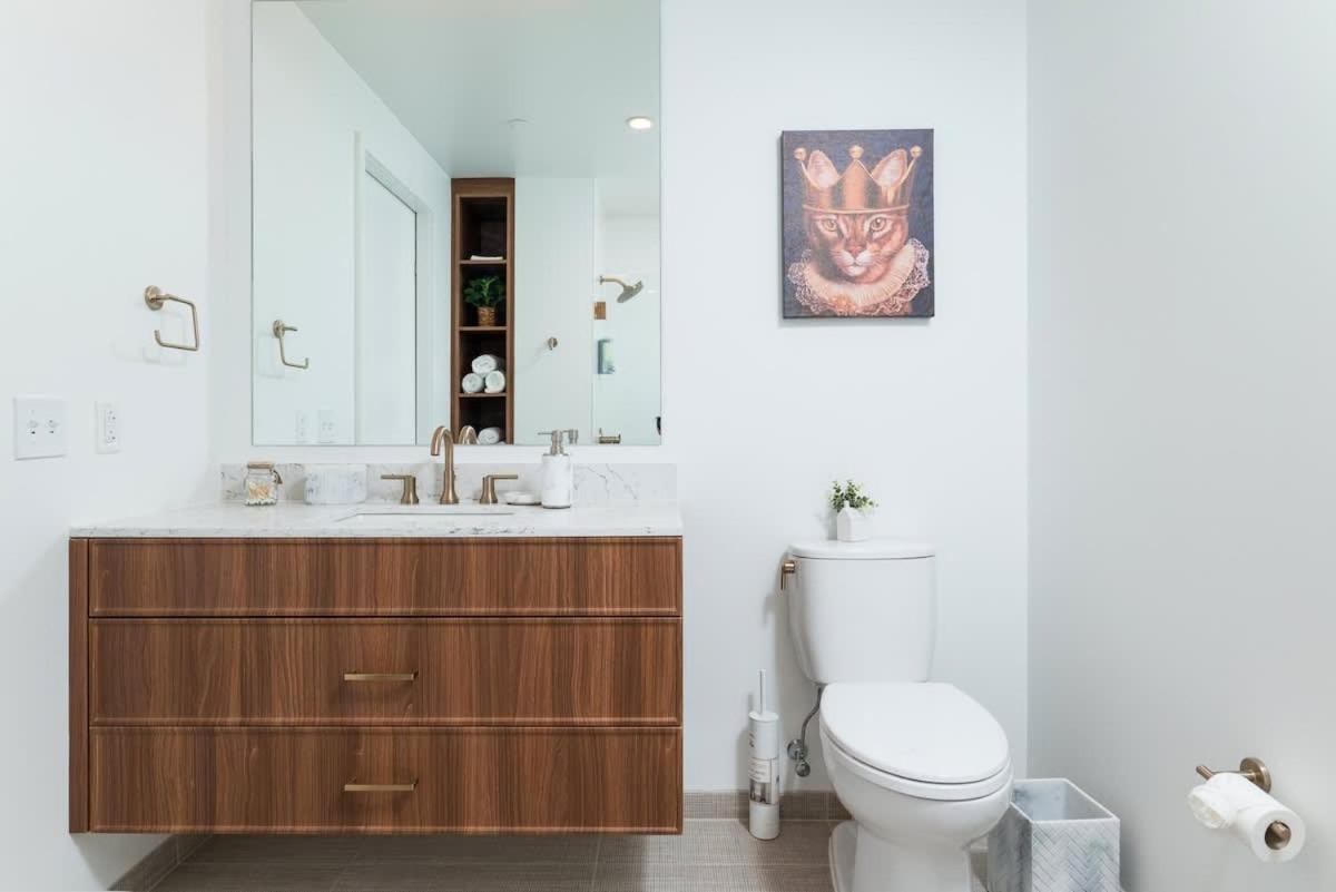 Back-bay Penthouse Downtown & Parking & Gym Boston