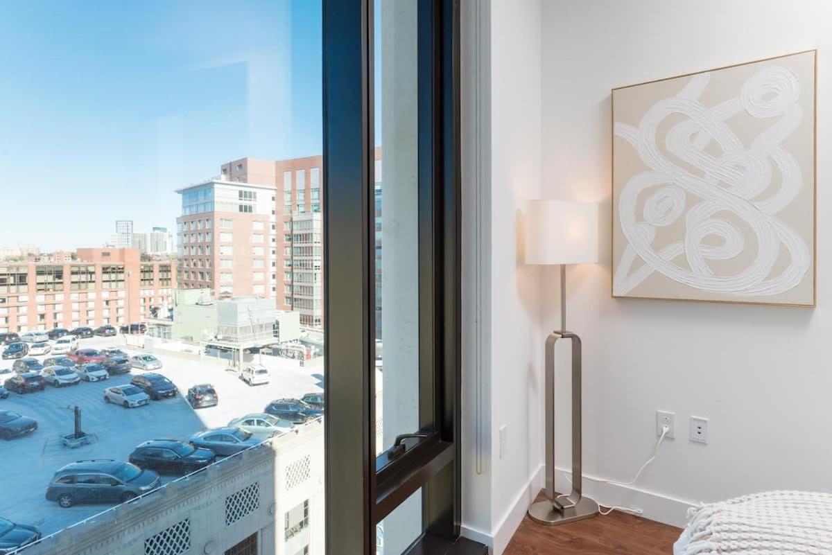 Back-bay Penthouse Downtown & Parking & Gym Apartment Boston