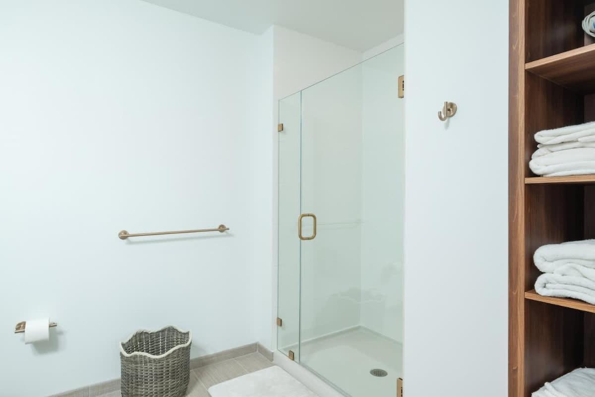 Apartamento Back-bay 2br Penthouse W Roof And Gym