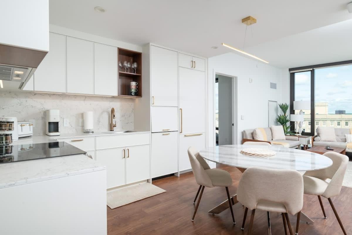 Apartamento Back-bay 2br Penthouse W Roof And Gym *