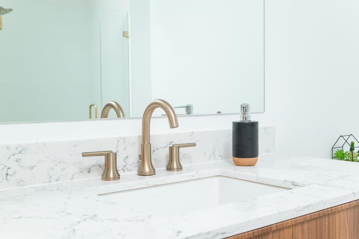 Apartment Back-bay Penthouse Downtown & Parking & Gym Boston