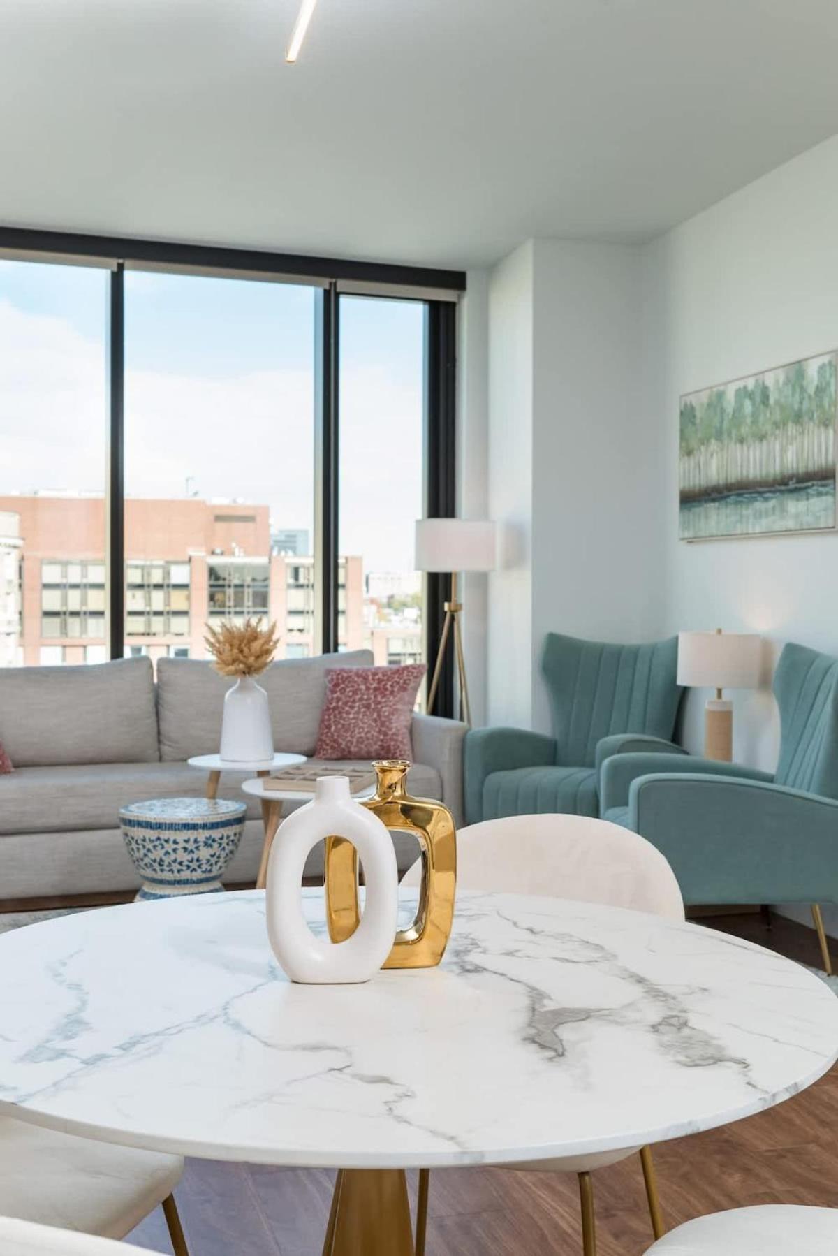 Back-bay Penthouse Downtown & Parking & Gym Apartment Boston