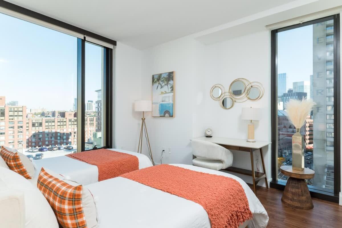 Apartment Back-bay Penthouse Downtown & Parking & Gym