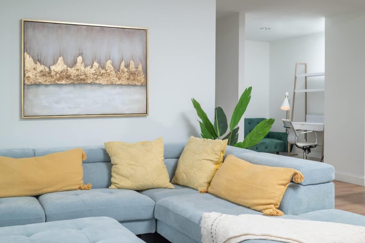 Holiday home Upscale Penthouse W Gym & Parking Near Mgh & Tufts Boston