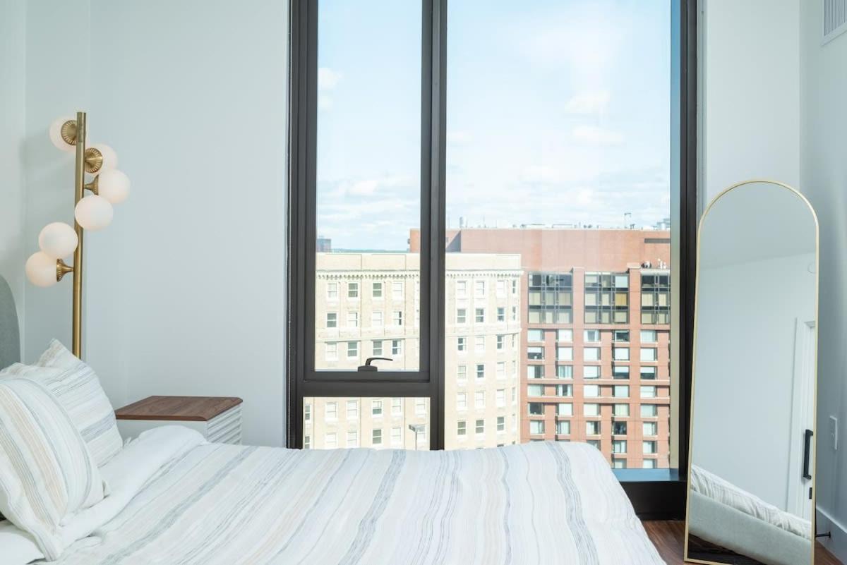 Apartamento Back-bay 2br Penthouse W Roof And Gym
