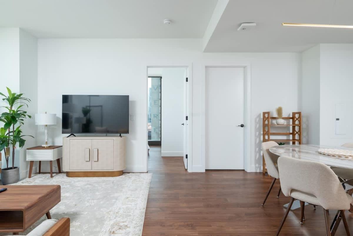 Apartamento Back-bay 2br Penthouse W Roof And Gym *