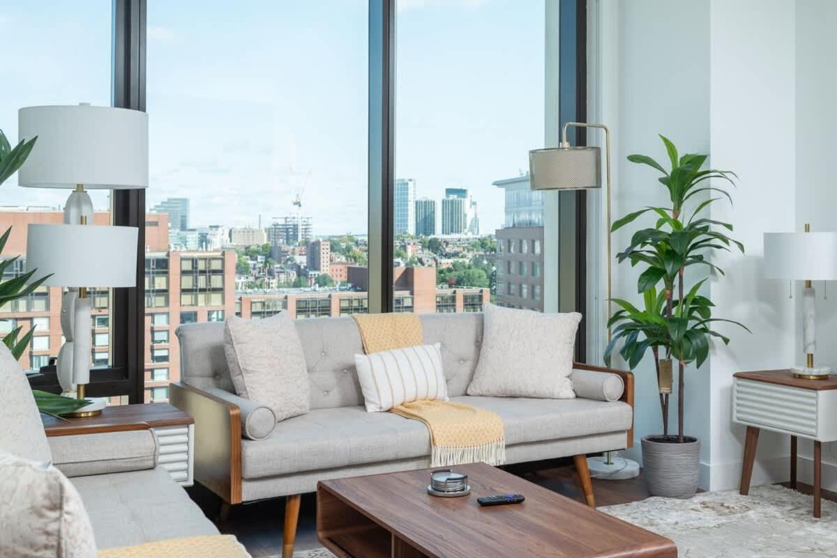 Apartamento Back-bay 2br Penthouse W Roof And Gym