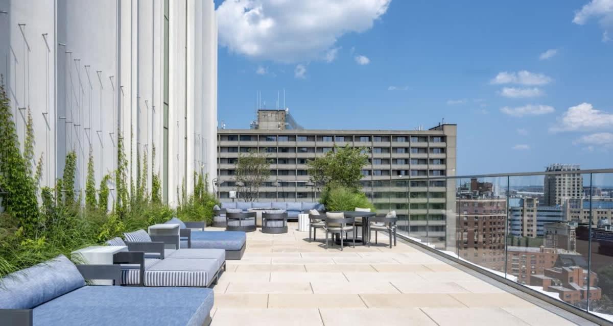 Apartamento Back-bay 2br Penthouse W Roof And Gym *