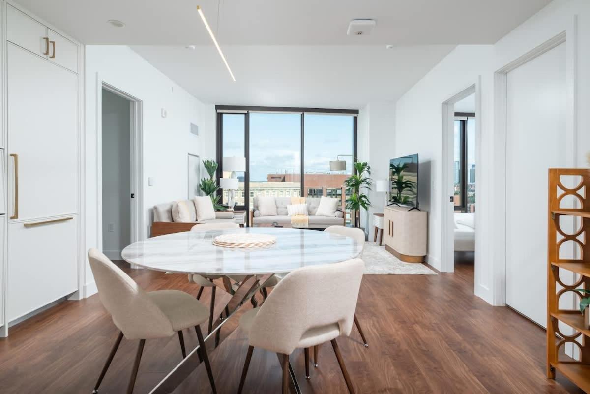 Back-bay 2br Penthouse W Roof And Gym Boston