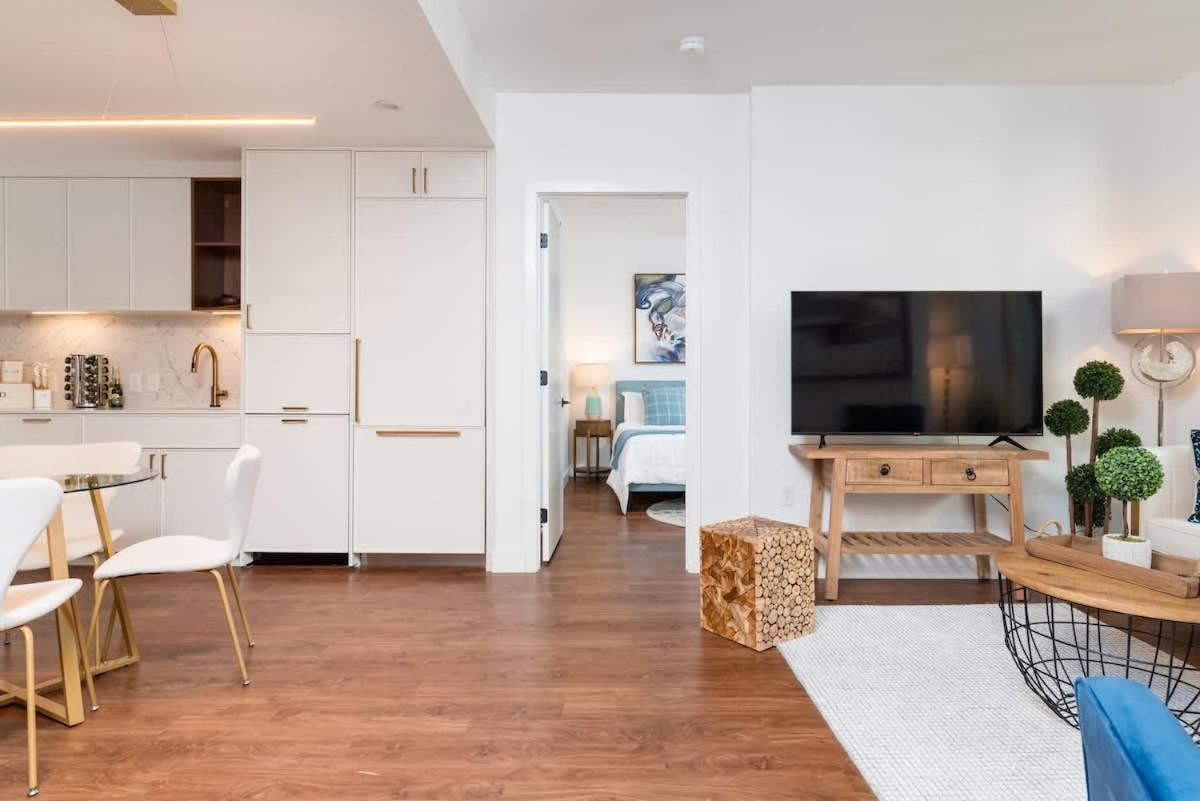 Back-bay Upscale Bos Common Downtown * Boston