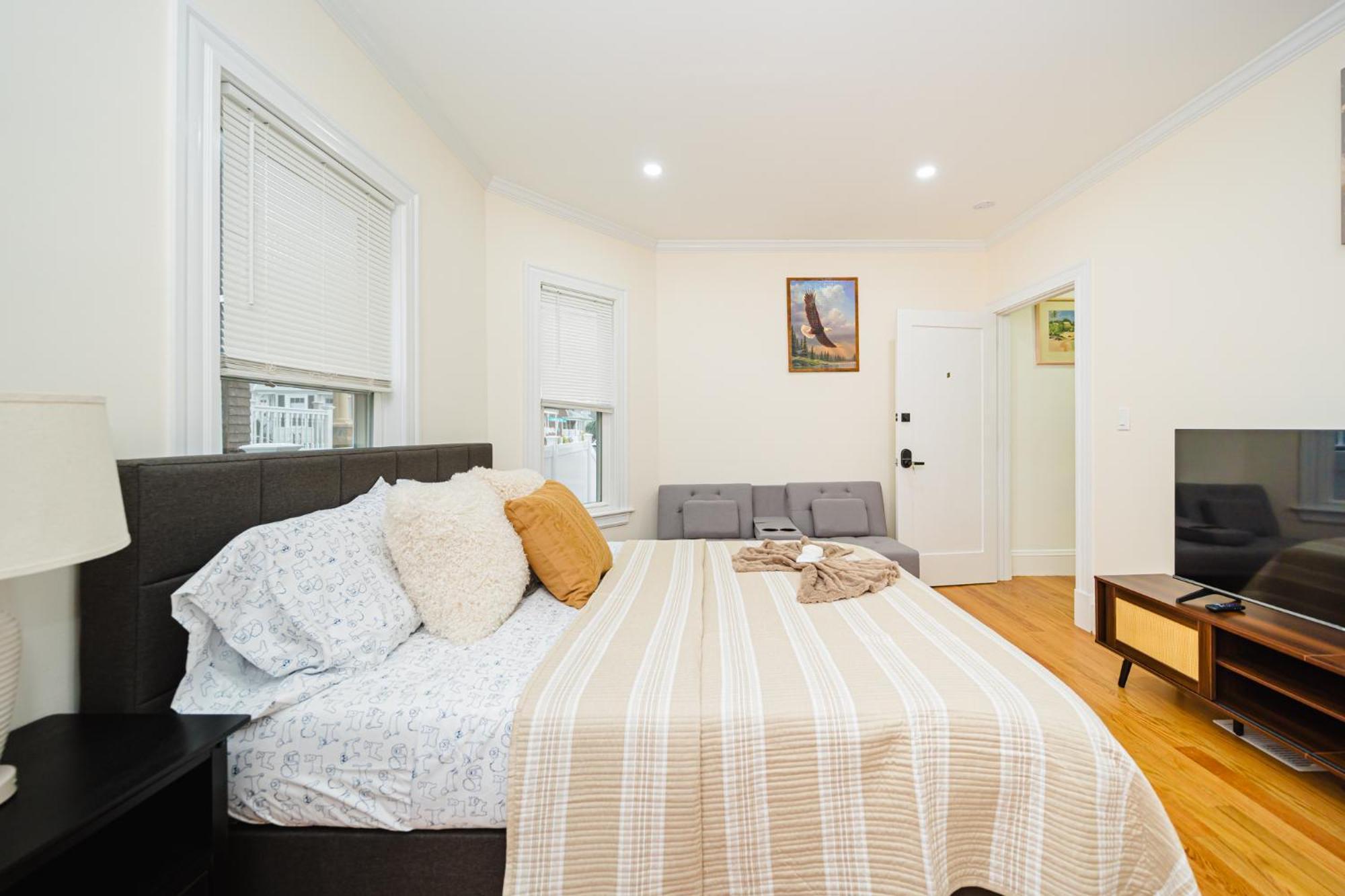 76 Carruth - 4br Cozy And Lovely Appartement