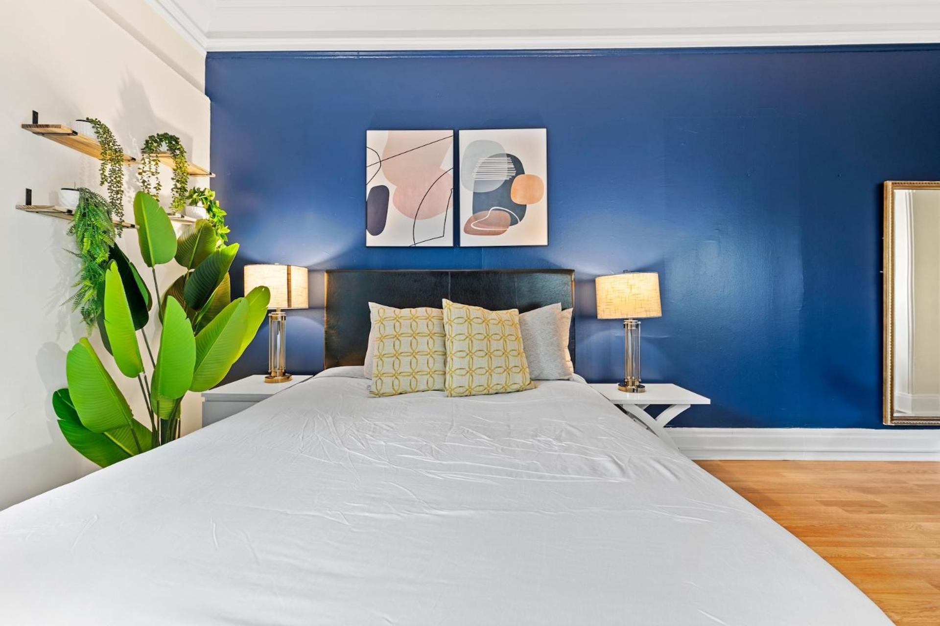 Apartment Furnished In Downtown *