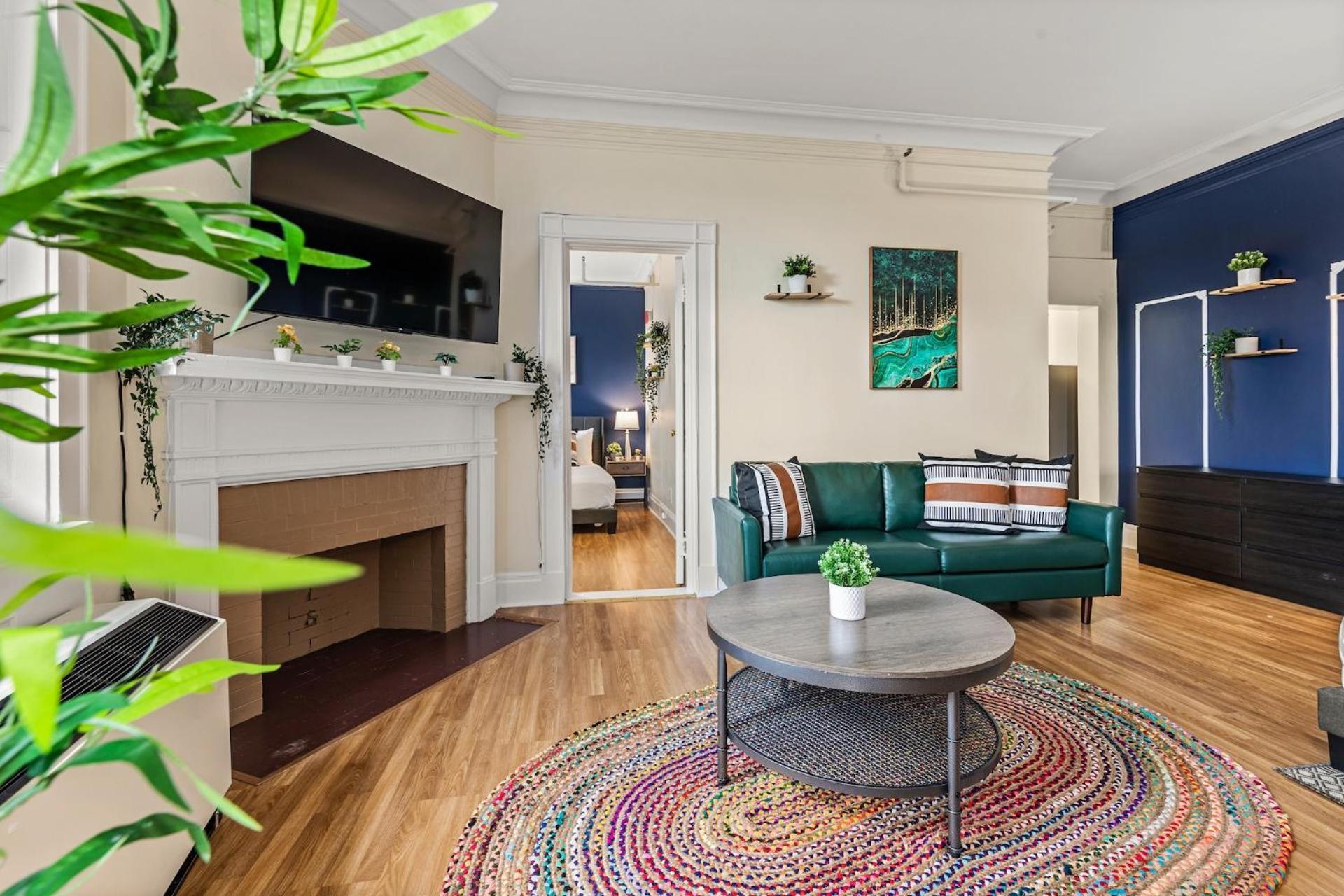 Furnished In Downtown Apartment *