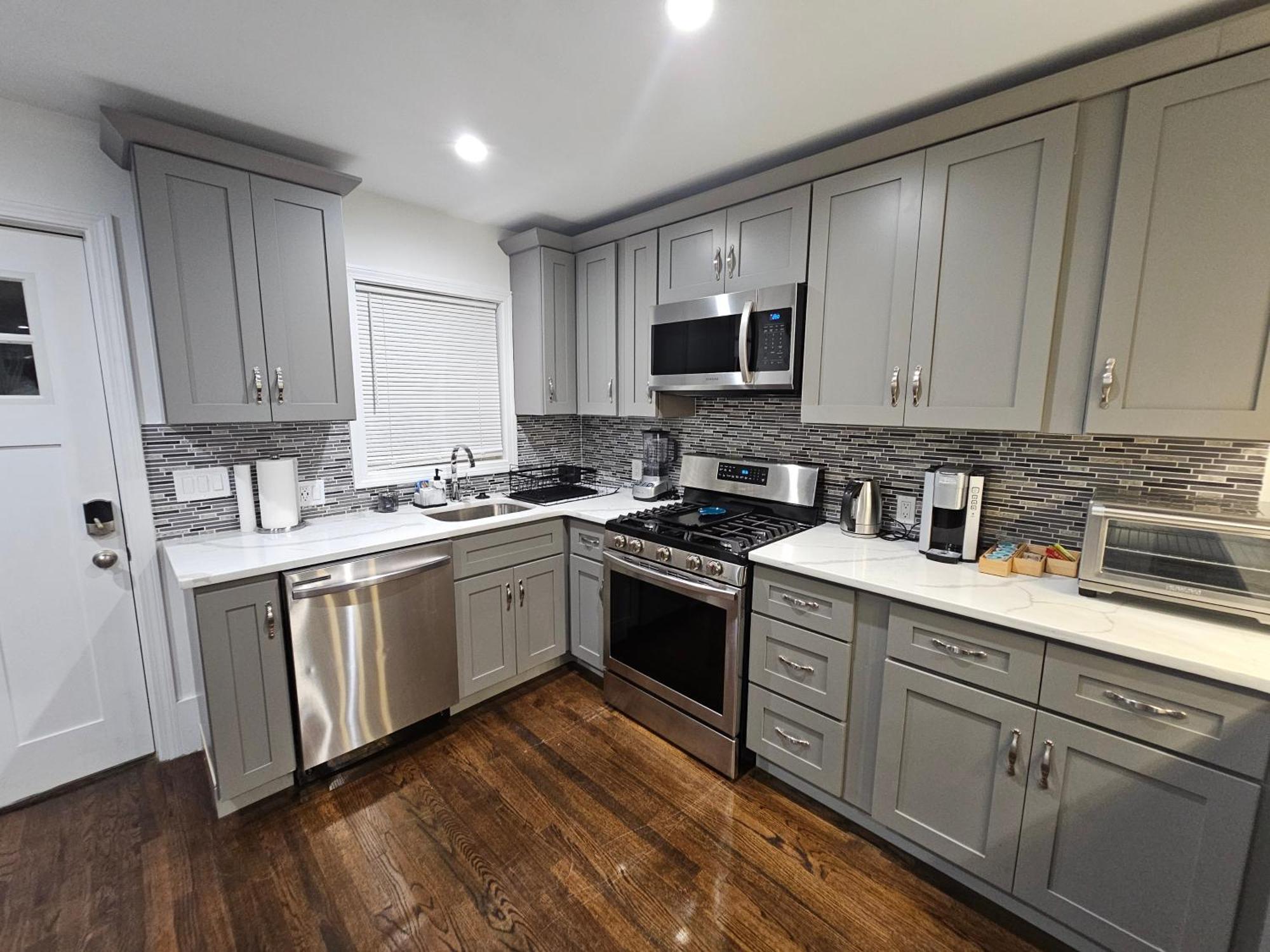 Brand New 4br House 20min Downtown *