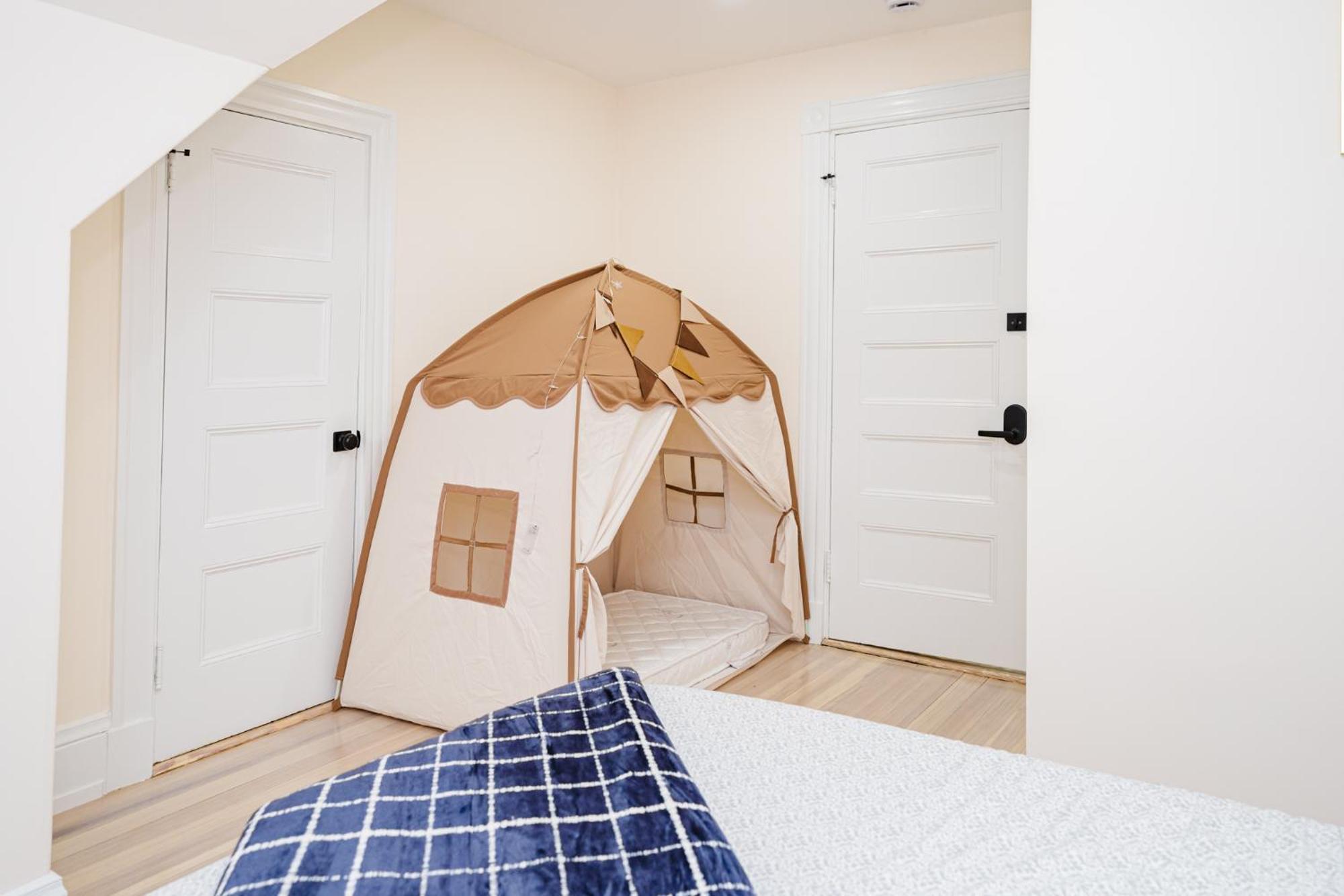 76-2 5br Cozy In Boston