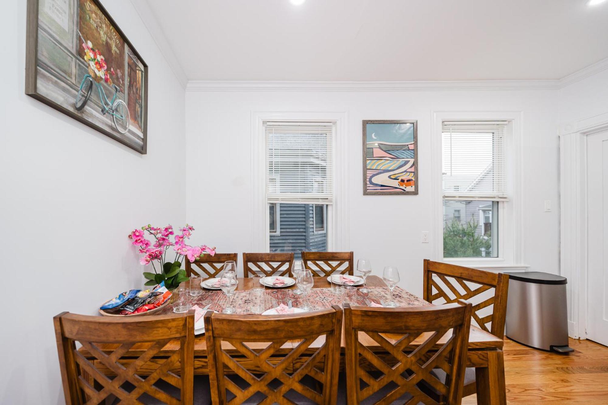 76-2 5br Cozy In * Boston