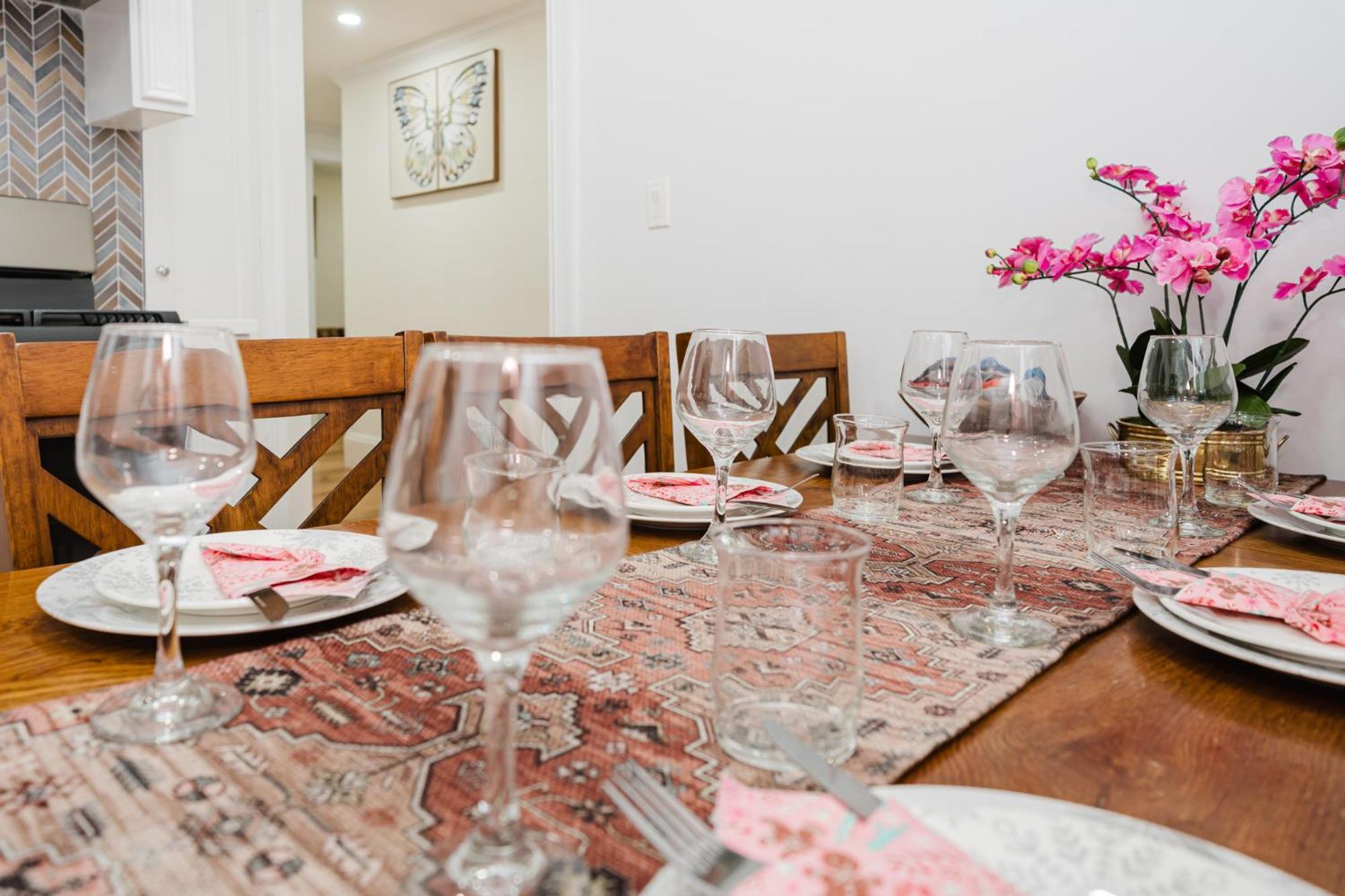 76-2 5br Cozy In Apartment *