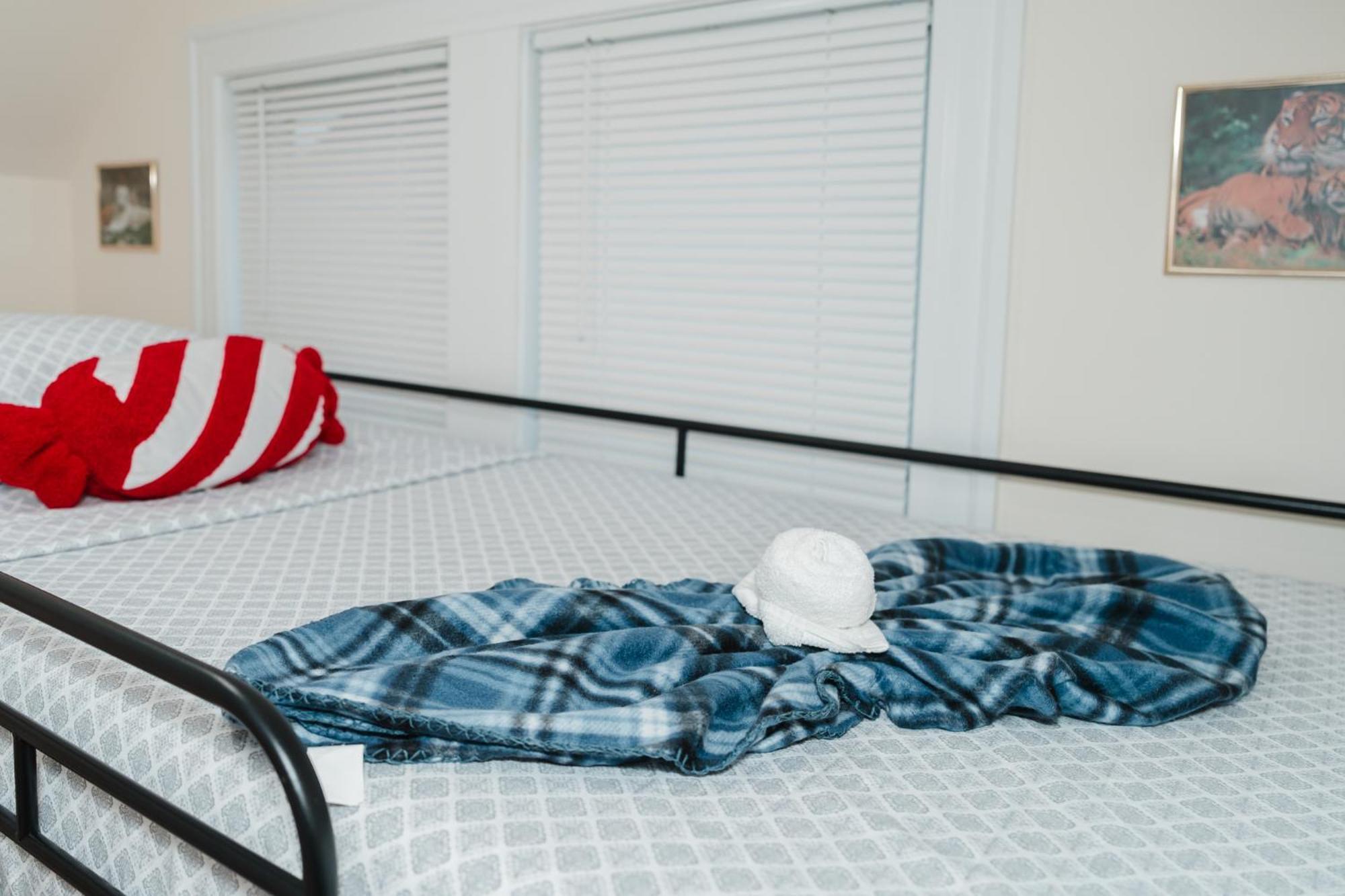 76-2 5br Cozy In Apartment