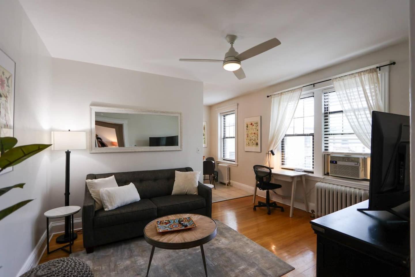 Apartment Centrally Located, 1bed Unit *