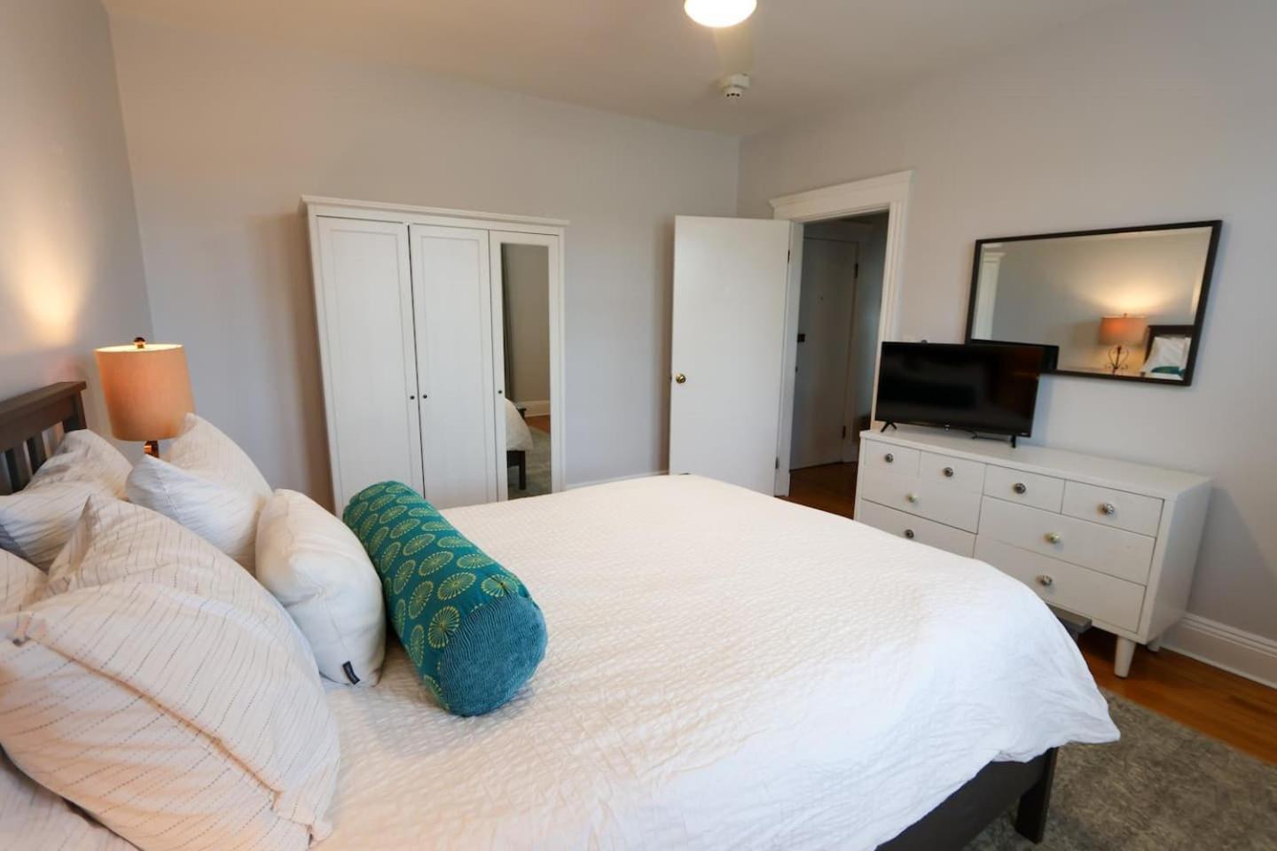 Centrally Located, 1bed Unit * Boston