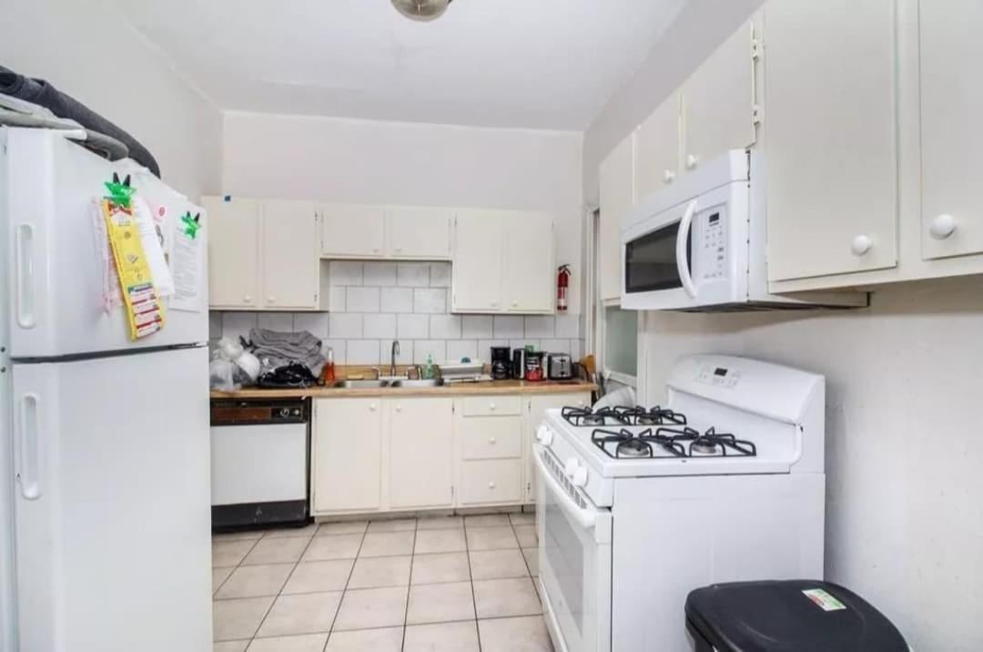 Guest house Esjacpe Boston