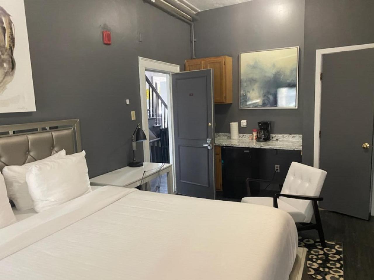 Premier Bay Village Aparthotel