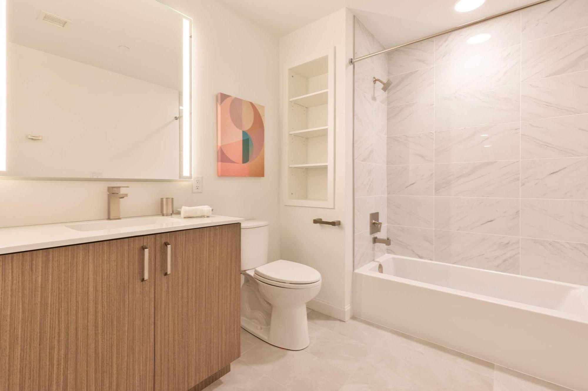 Gorgeous With Kitchen With Gym * Boston