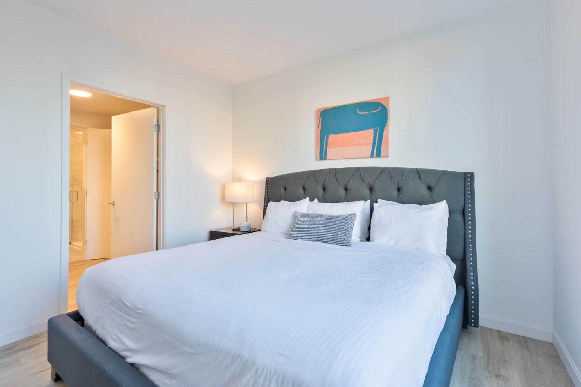 Luxury With Kitchen In Fenway