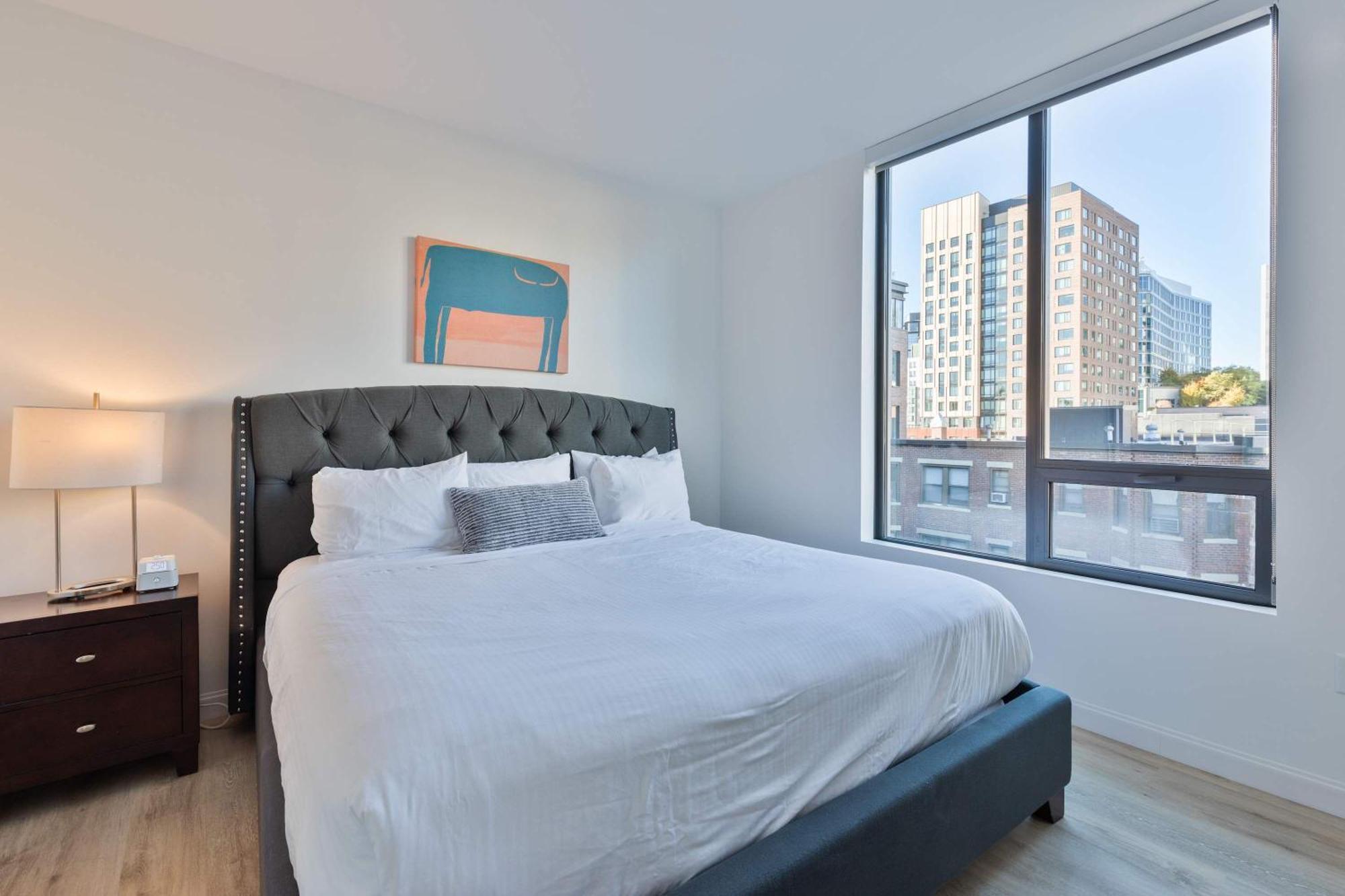 Luxury With Kitchen In Fenway * Boston