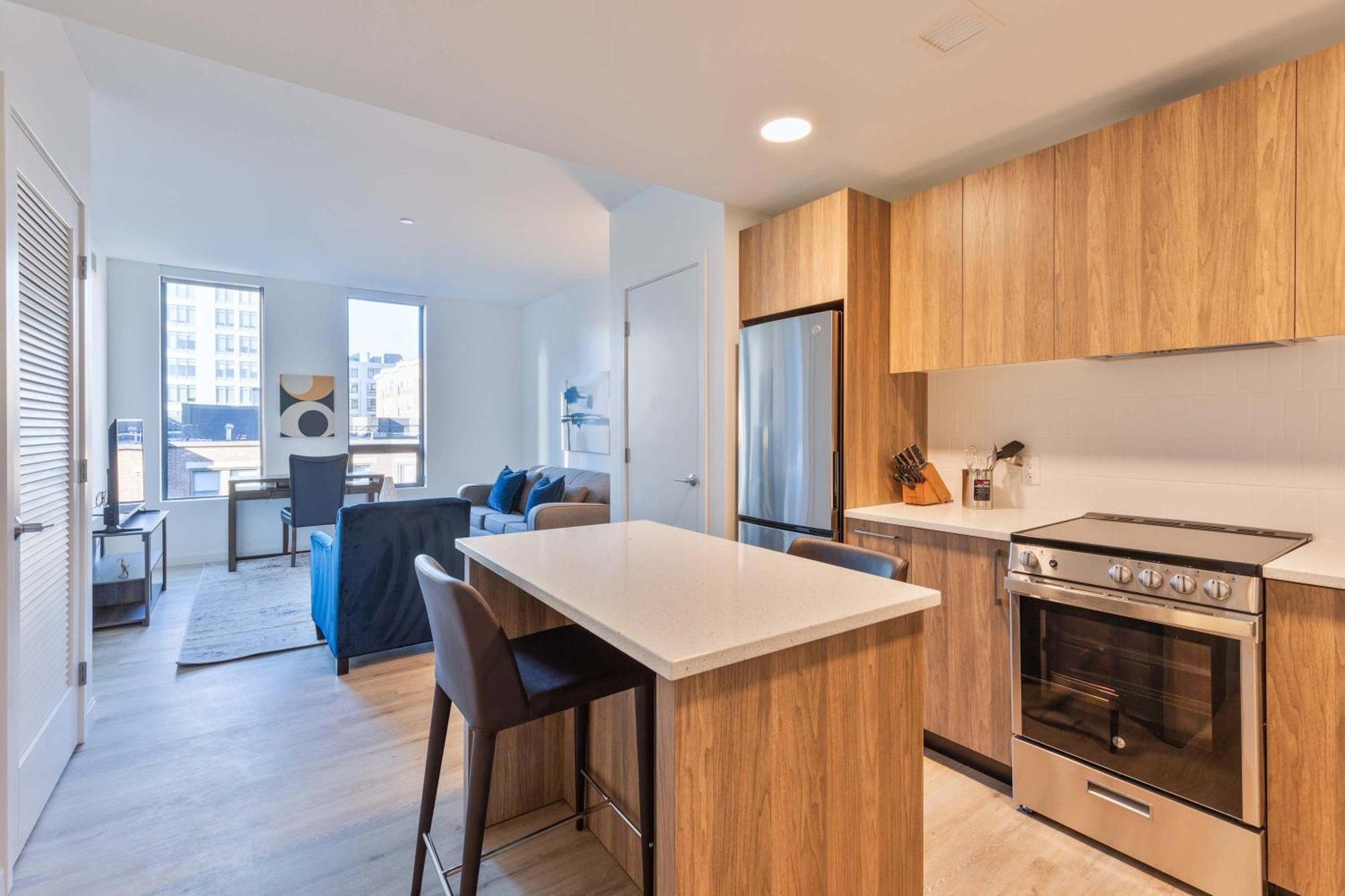 Luxury With Kitchen In Fenway * Boston