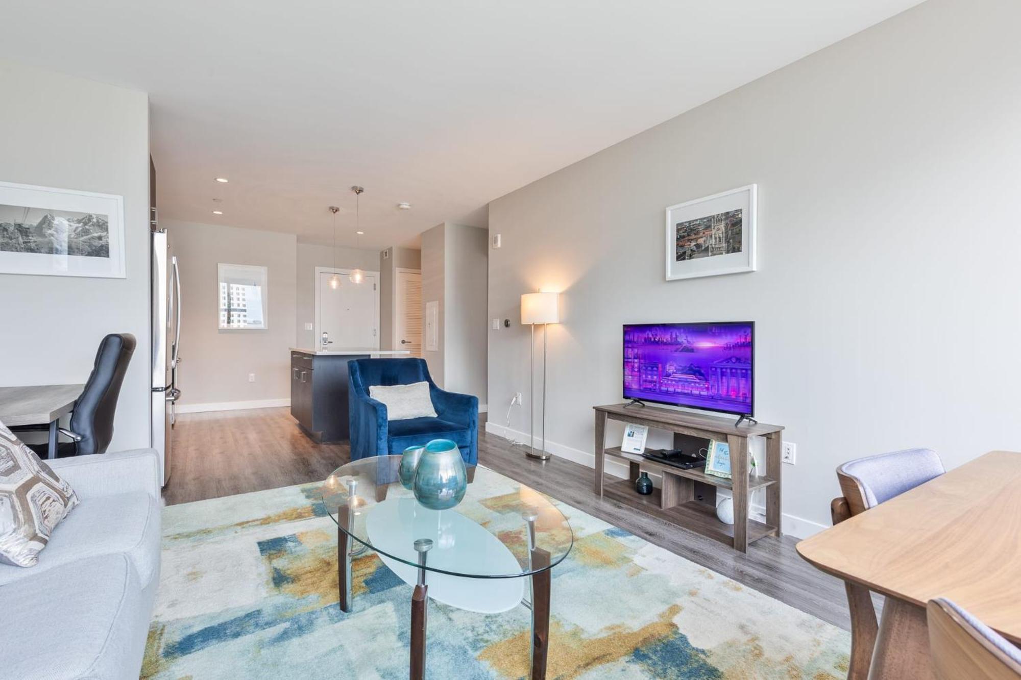 Bright Downtown With Gym - Via-519 Boston