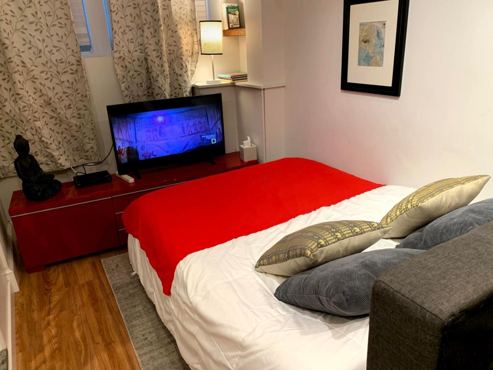 Amazing Location Parking Apartment