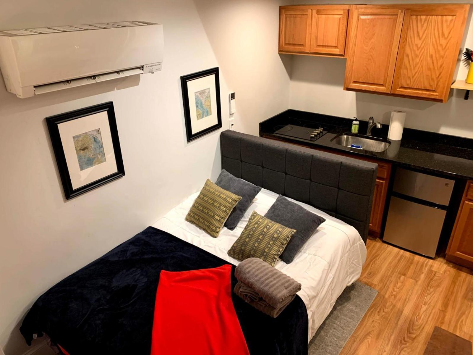 Amazing Location Parking *