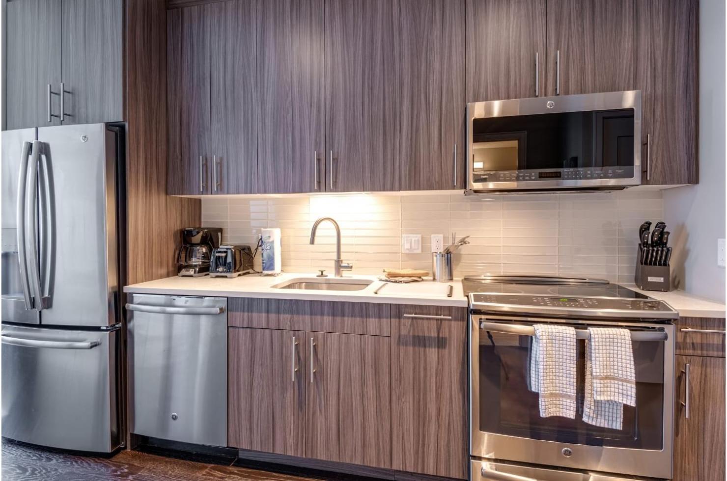 Entire Downton Seaport Apartment *