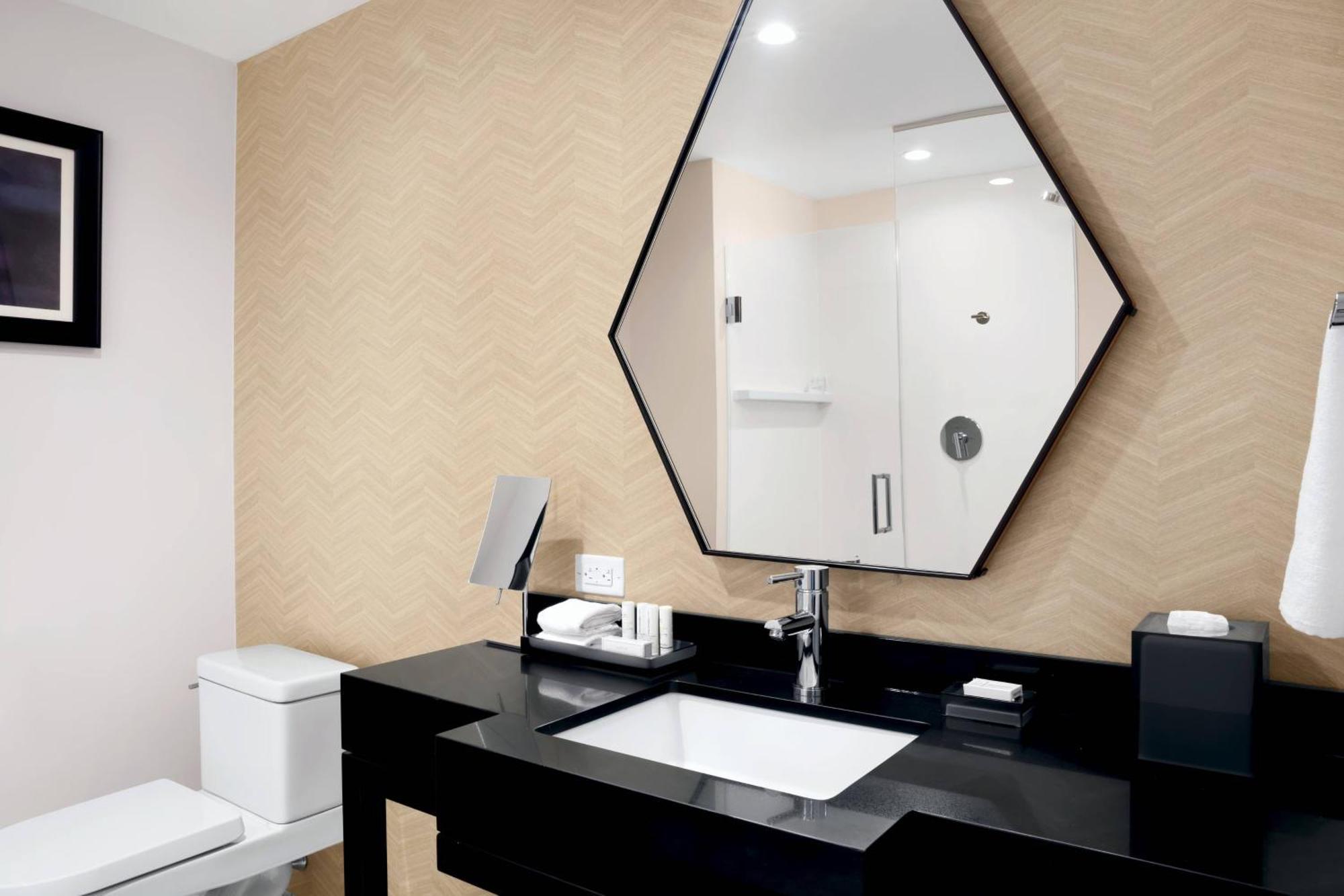 Courtyard Downtown/north Station Hotel Boston