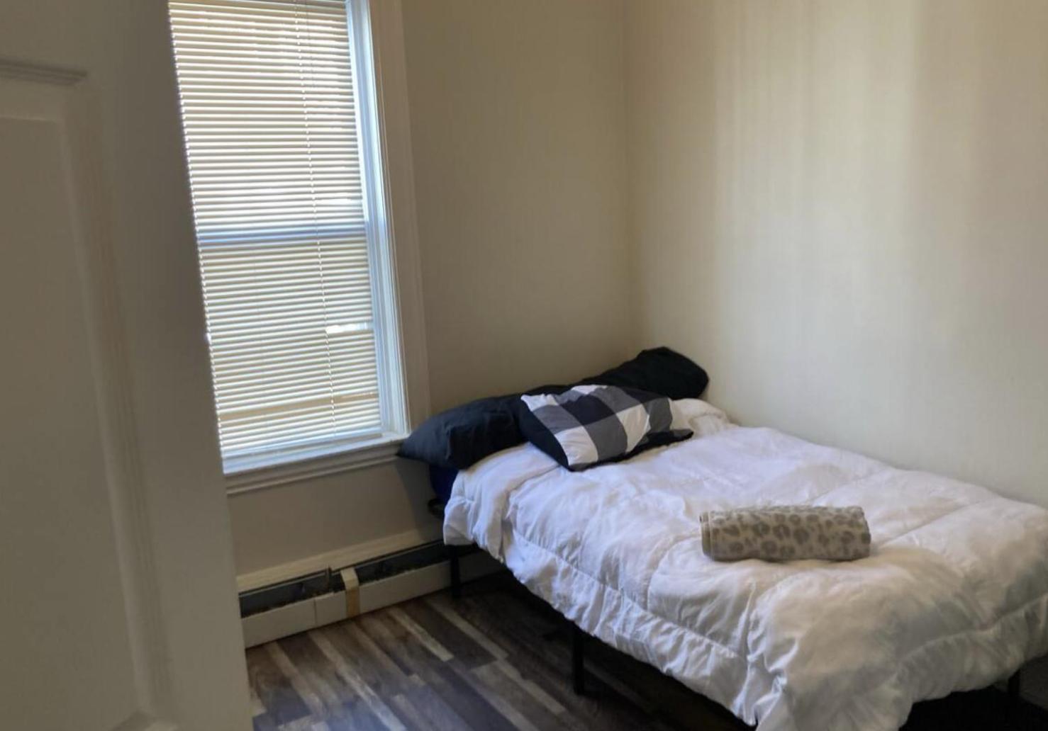 Lovely Close To The Redline And Downtown