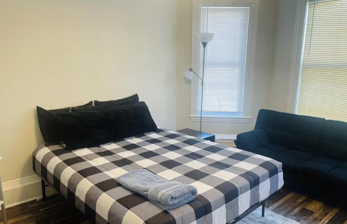 Lovely Close To The Redline And Downtown Homestay