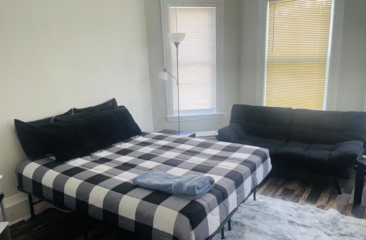 Lovely Close To The Redline And Downtown Homestay