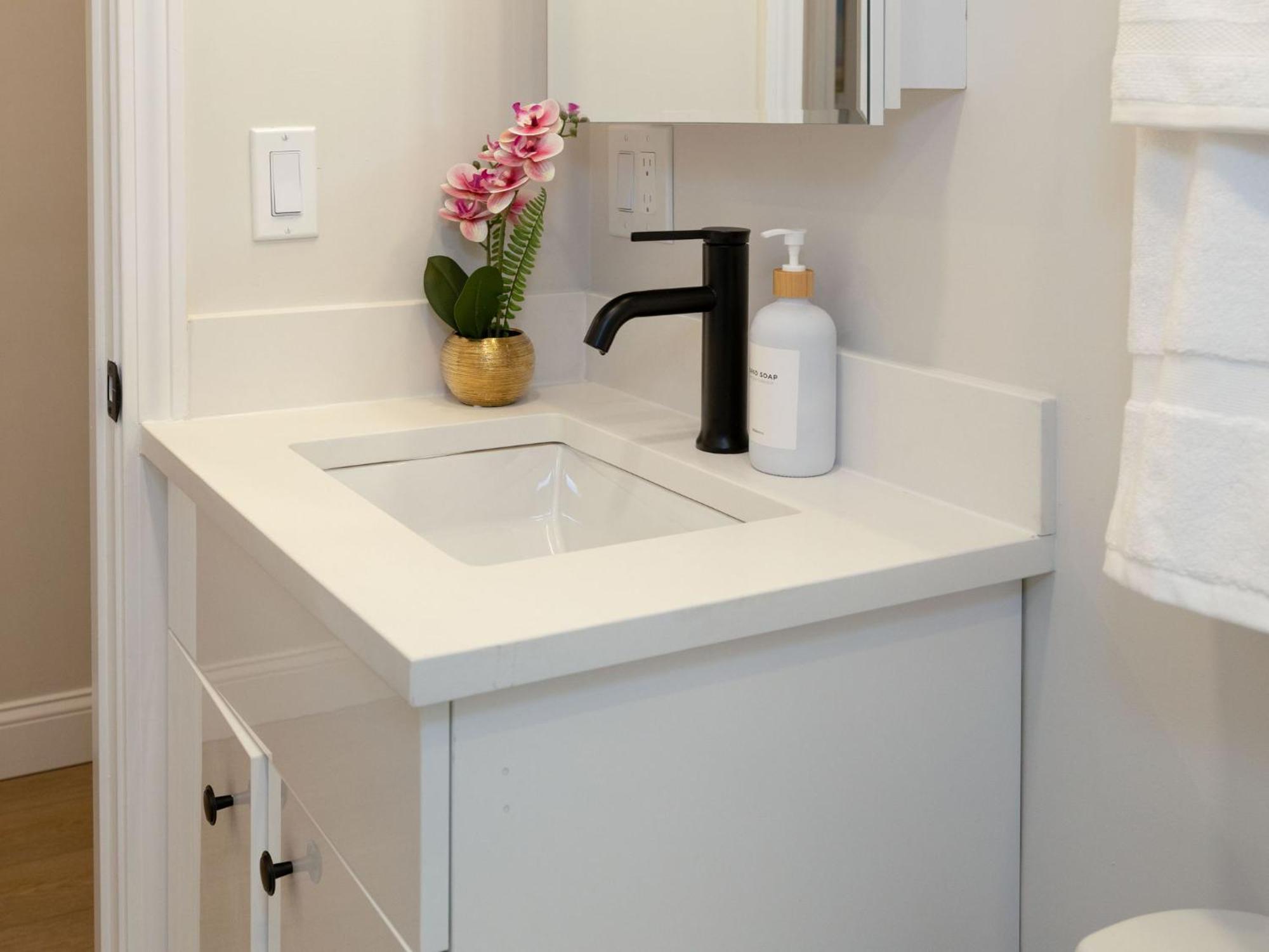 North End Close To Td Garden Walk To Downtown