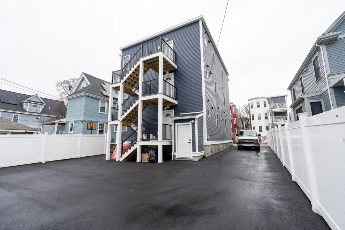 558-3 3br - Renovated Nest Near Aquarium