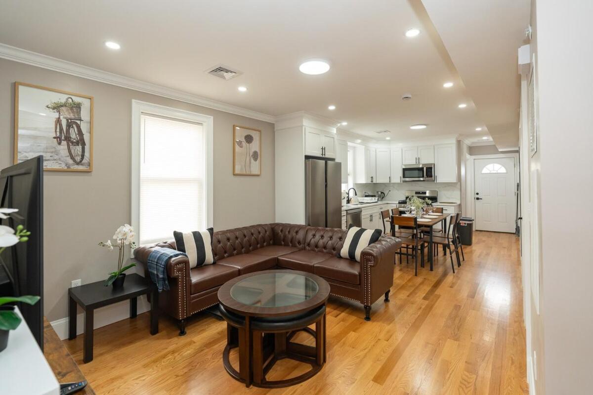 558-3 3br - Renovated Nest Near Aquarium