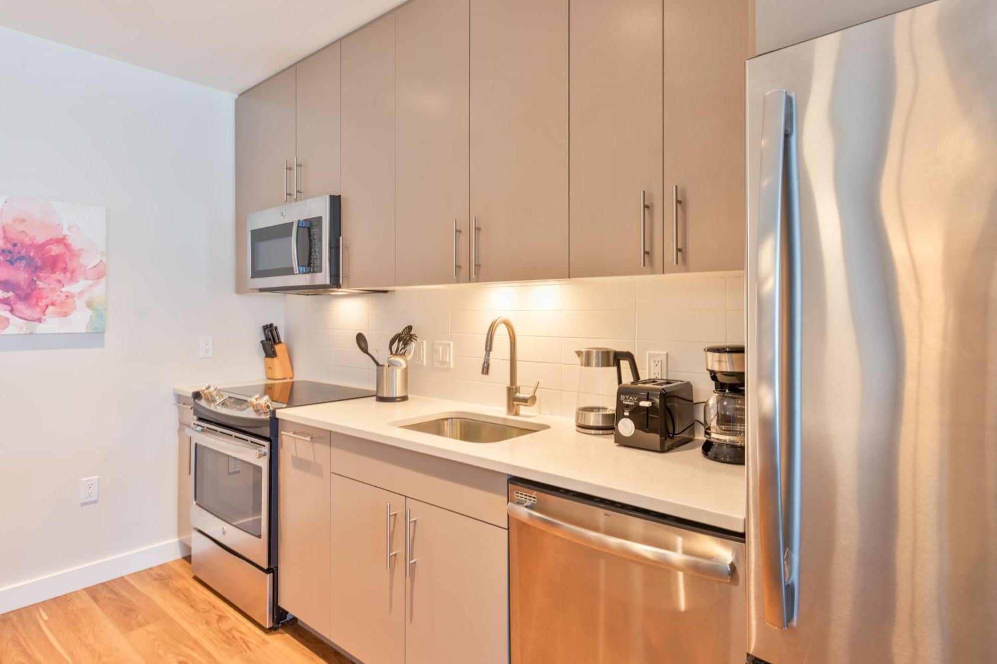 Private In Downtown Seaport Apartment
