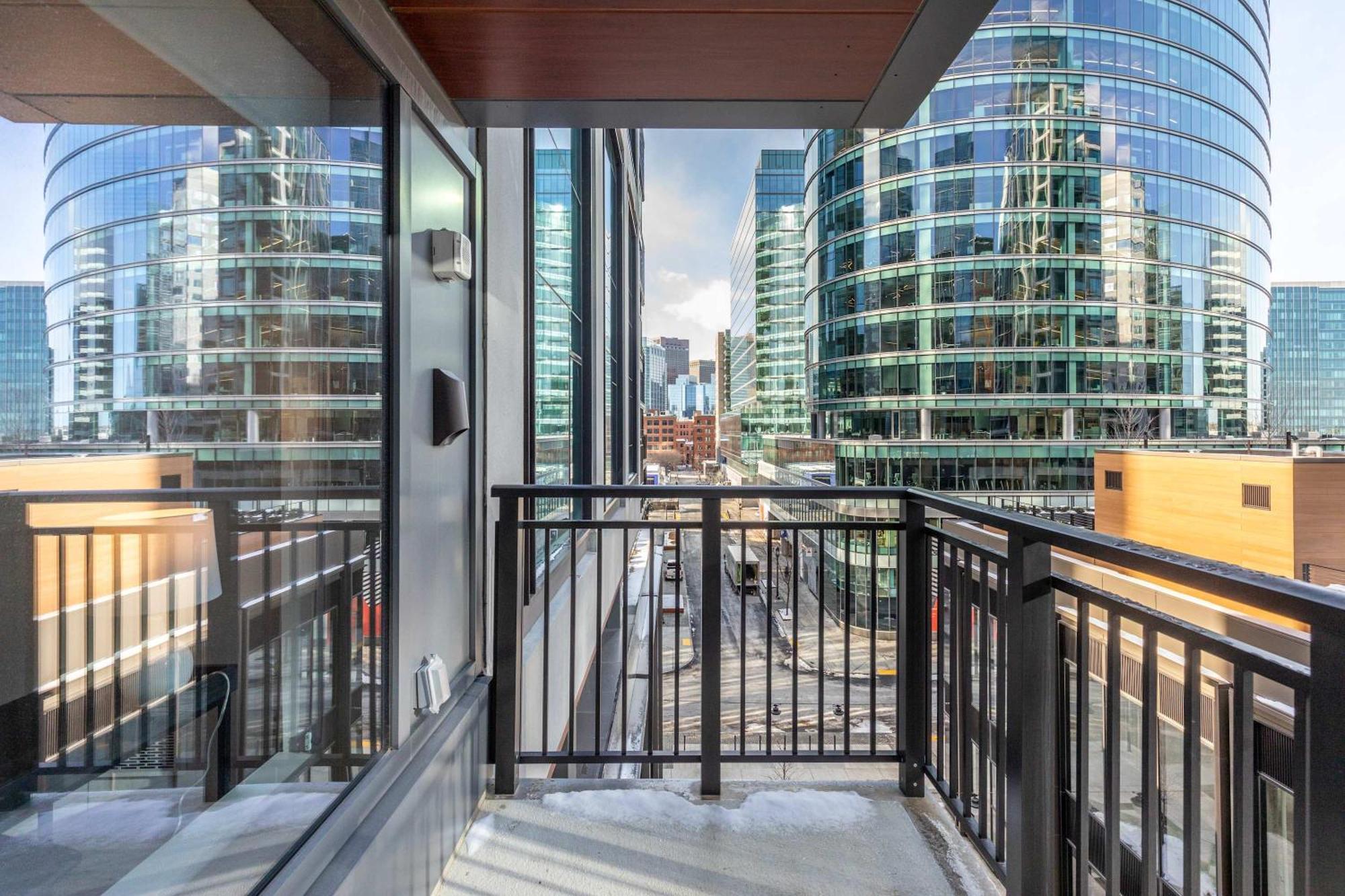 Apartment Full Private Downtown Seaport Boston